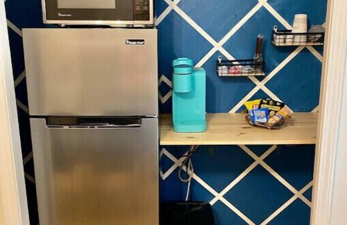 Navarre Apartment | Navarre Beach Getaway! Stay for FREE if you move to Navarre!