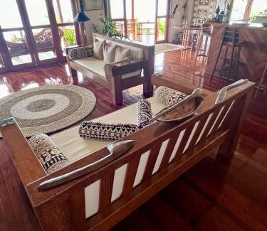Savusavu Bed & Breakfast | Naveria Heights Lodge