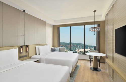 Nerul Hotel | Navi Mumbai Marriott Hotel