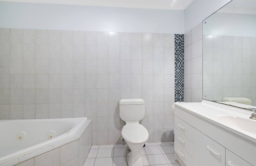 Port Lincoln Hotel | Navigators Motel