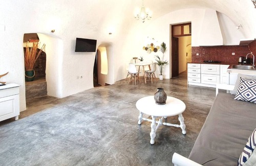 Karterados House | Navita Cave house 85 m2 with private jacuzzy sea view 6 p- wifi -