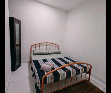 Pusat Komersil Lee Ling Apartment | NB Metrocity Homestay