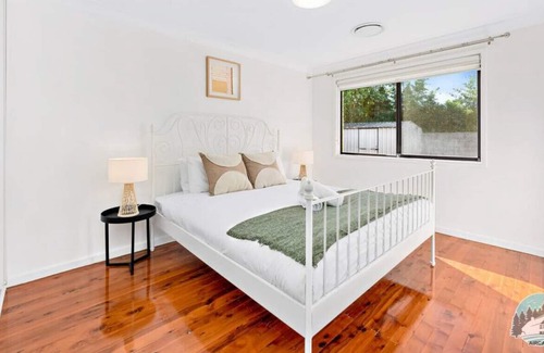 Baulkham Hills House | NBAU025 · Aircabin | Baulkham Hills | Comfy | 4 Beds House