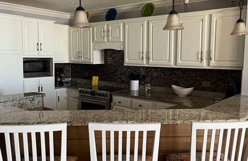 Ono Island Condo | nBeachfront, Walk to FloraBama, Long/Short Term