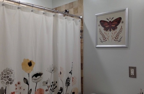 Lilburn House | nClean Peaceful country living but close to everything. nnnn