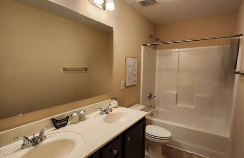 Aberdeen House | Cozy 4 Bedroom, neighborhood home - US Open 2024 rental only