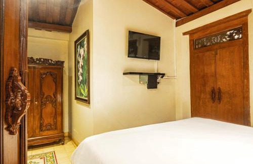 Surakarta House | nDalem Kartowikoro 1835
