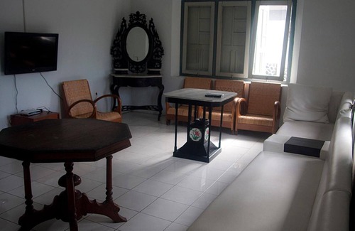 Central Yogyakarta Bed & Breakfast | Ndalem Mantrigawen