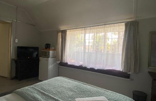 Emalahleni House | Ndzuti Guest House