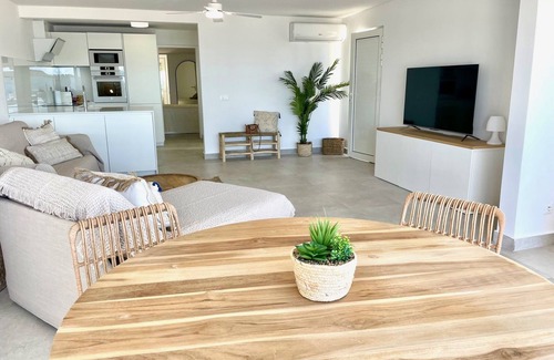 Nettle Bay Apartment | New on the beach VILLA MALAKA Panoramic sea view swimming pools tennis