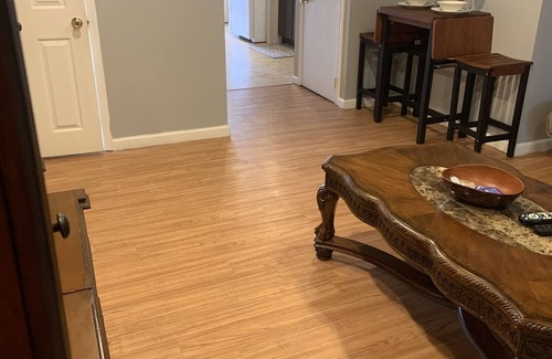 Northeast Philadelphia House | NE Philadelphia Relaxed Apt near Pennypack Park