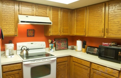 Tucson House | NE Tucson 2 BR townhome
