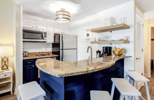 Sunnyside Condo | Near 30A, 2nd Floor condo with Lake View, Private Beach with Chair Service
