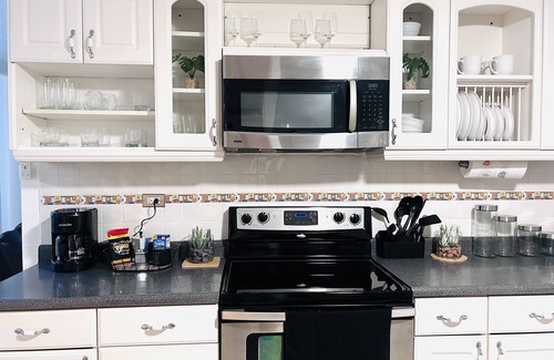 Carolina House | Near Airport, Beach es, Restaurants and Touristic Atractions/a Such Gem