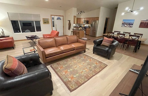 Moab House | Near Arches & Canyonlands-in Town-Indoor Pool-Cottonwood Home