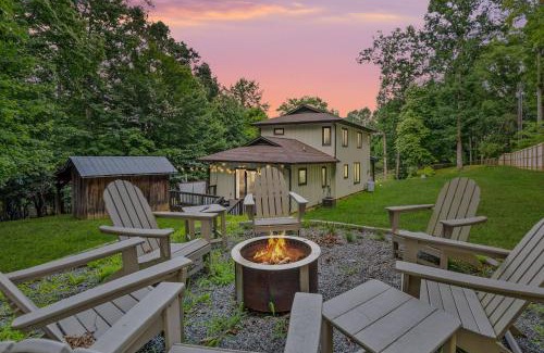 Mills River House | Near Asheville Hot Tub Fire Pit BBQ Sleeps 10