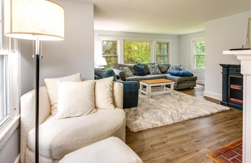 Wells House | Near Beach Coastal Maine Getaway with Yard