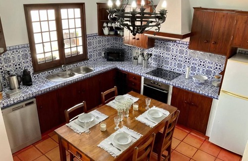 Ribeira Grande House | Near Beach House - Super Mario Houses