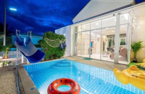Cha-am Villa | Near Beach Three Pool villa