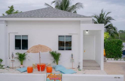 Cha-am Villa | Near Beach Three Pool villa