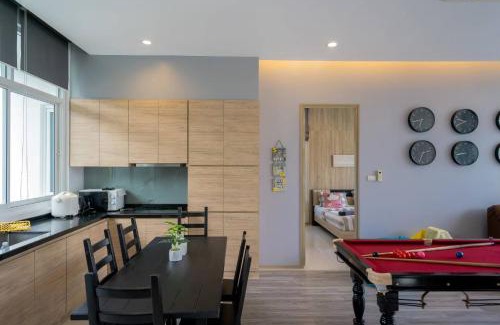 Cha-am Villa | Near Beach Three Pool villa