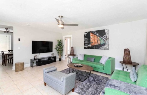 United Central Apartment | Near beaches Private Welcoming #A