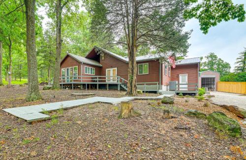 Pineville House | Near Bella Vista Trails and Elk River Family Home!