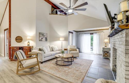 Pineville House | Near Bella Vista Trails and Elk River Family Home!