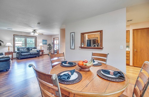 Grove House | Near Boat Launch: 'Hillcrest Hideaway' Grove Home