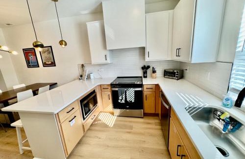 Donelson House | Near Broadway Opry 3br Game Room Sleeps10