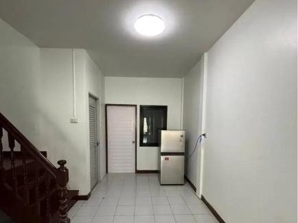 Minburi House | Near Bts Bangchan and Safari Townhouse one bedroom can cooking