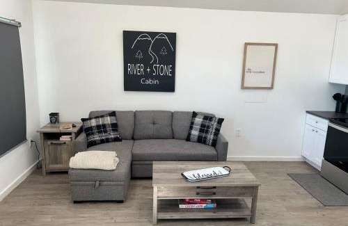 Compton House | Near Buffalo River King Bed Sleeps 5 Secluded