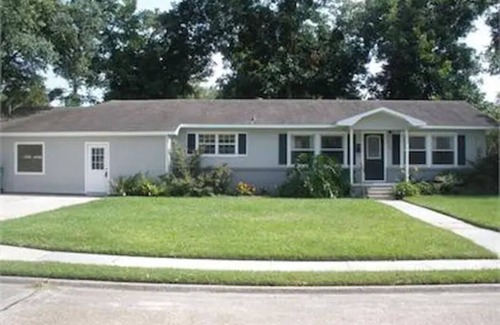 Westlake House | Near Casino's, Beach & Downtown Lake Charles!