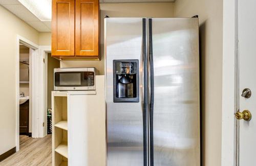 Seneca Falls House | Near Cayuga Wine Trail Seneca Falls Convenience!