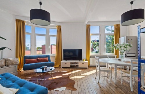 Antwerp Apartment | Near Central, 5mins to Station + FREE BIKES