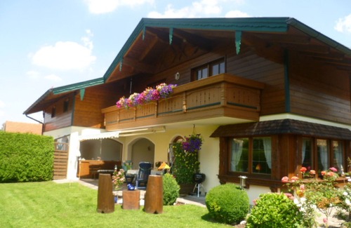 Eggstatt Apartment | Near Chiemsee: Holiday "Elisabeth" in Eggstätt, wellness & relax