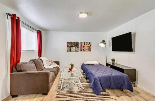 Sugar House Apartment | Near City Center - Full Kitchen - Fast Wi-Fi