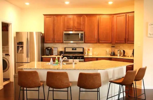 Forney House | Near Dallas & Lake Hubbard, community pool, +4TVs