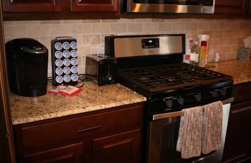 Forney House | Near Dallas & Lake Hubbard, community pool, +4TVs