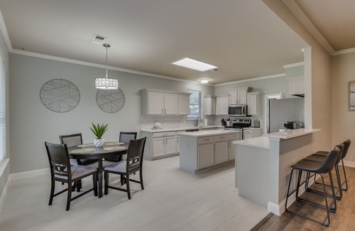 Corinth House | Near Denton, Flower Mound and Highland Village 3 BR!