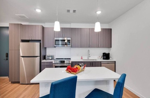 Jewell Heights - Hoffman Heights Apartment | Near DIA/Hospitals-Gorgeous Home!