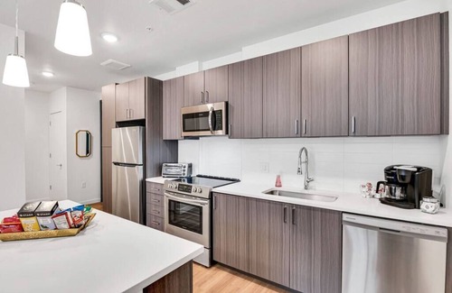 Jewell Heights - Hoffman Heights Apartment | Near DIA/Hospitals-Gorgeous Home!