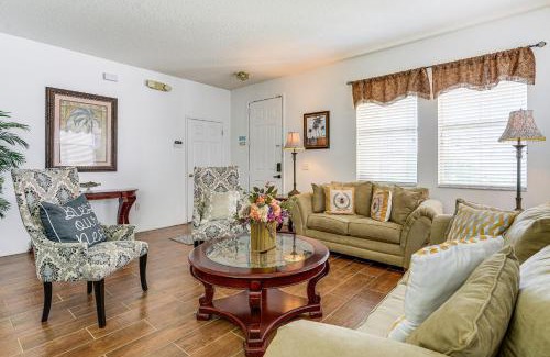 Windwood Bay House | Near Disney and Golf Pet-Friendly Davenport Home!
