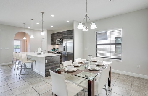 Haines City House | Near Disney & Legoland: Spacious Poolside Oasis!