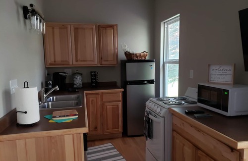 Pinedale House | Near downtown borders Pine Creek and Town Park
