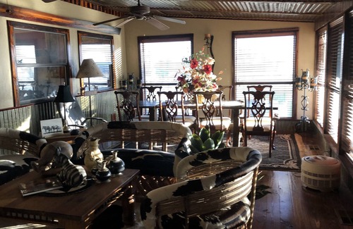 Weston Cabin | Near downtown Celina square, restaurants, grocery stores and local wineries.