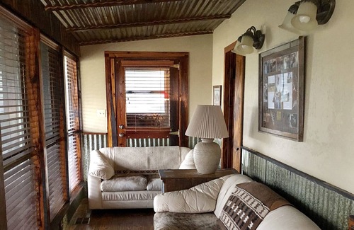 Weston Cabin | Near downtown Celina square, restaurants, grocery stores and local wineries.