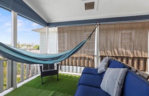 Greater Heights Apartment | Near Downtown Heights Apt Yard Terrace Wifi Desk