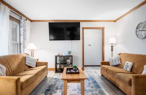 Acton House | Near Downtown Modern Interior - Chapel Hill Charm