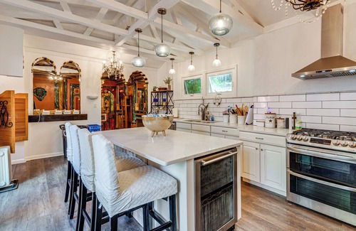 Scranton Cottage | Near Downtown Scranton: Getaway w/Patio